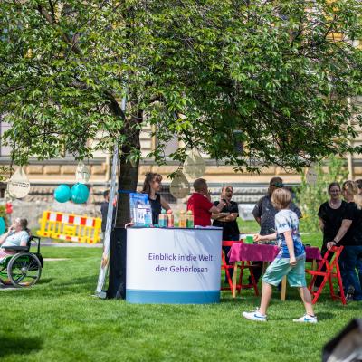 Stand Gehrlosenverband Von Weitem