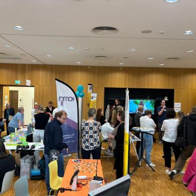 Infostand Erffnung 6